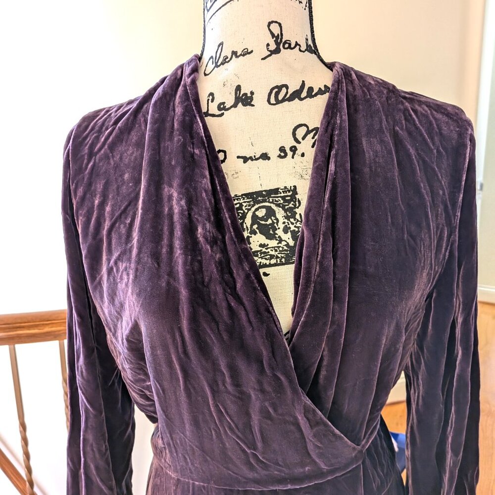 Vintage 80's Dusty Purple Silk Velvet Robe _ Feels like Luxury - Picture 2 of 7